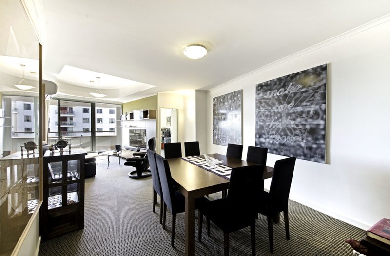 Photo - 403/16 Moore Street, City ACT 2601 - Image 2