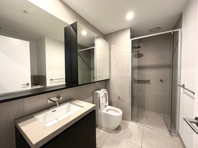 Photo - 403/2 Main Road, Clayton South VIC 3169 - Image 3