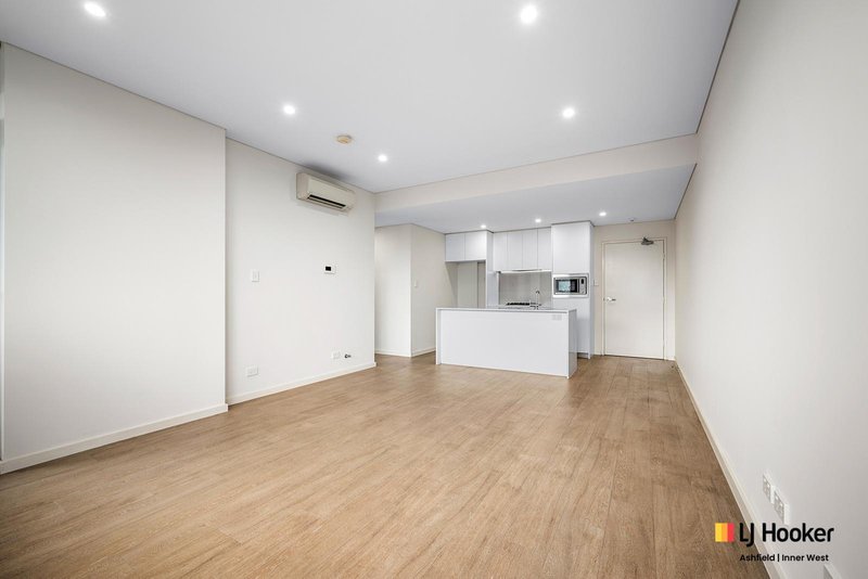 Photo - 403/2 Thomas Street, Ashfield NSW 2131 - Image 8