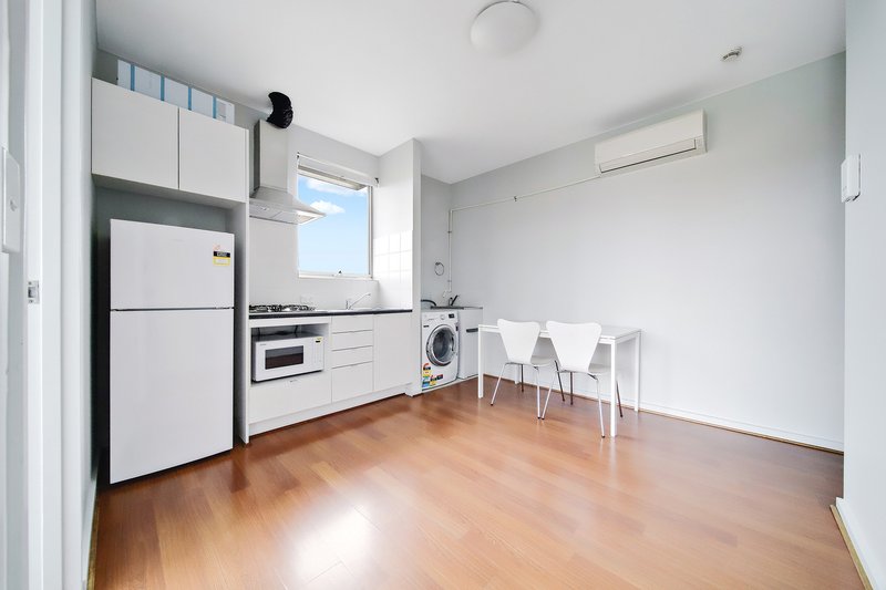 Photo - 403/246-248 Franklin Street, Adelaide SA 5000 - Image 2