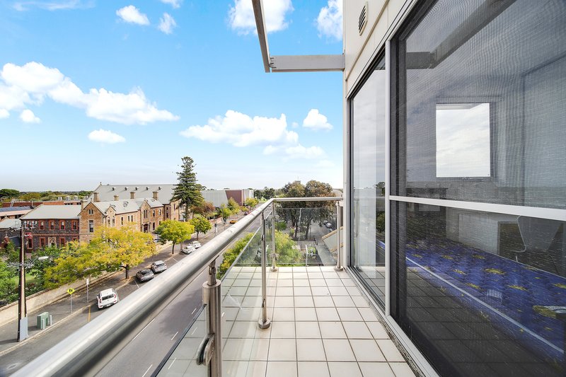 Photo - 403/246-248 Franklin Street, Adelaide SA 5000 - Image 6