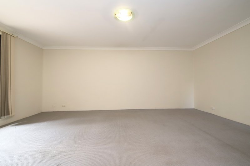 Photo - 40/33-35 Sir Joseph Banks Street, Bankstown NSW 2200 - Image 4