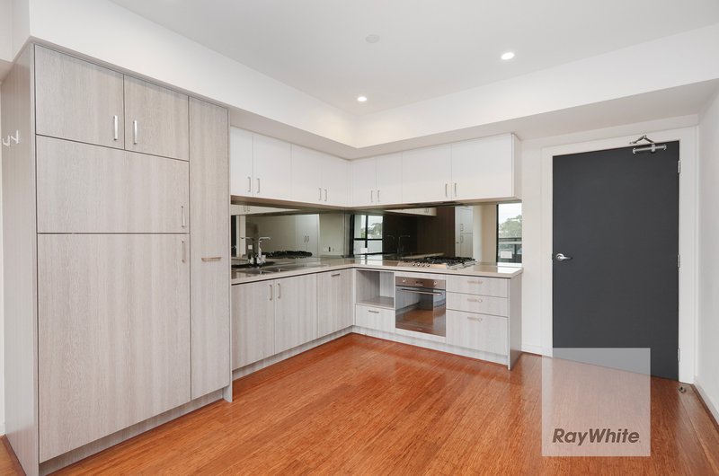 Photo - 403/314 Pascoe Vale Road, Essendon VIC 3040 - Image 4