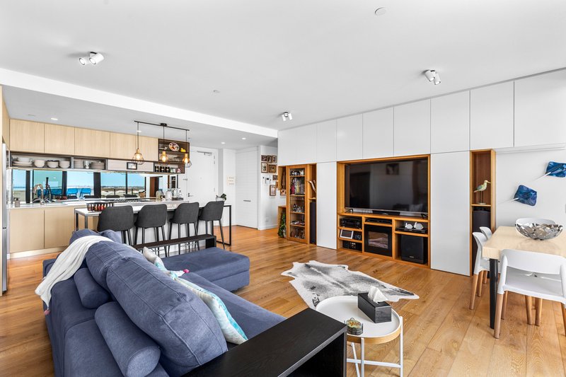 Photo - 403/33 Quay Boulevard, Werribee South VIC 3030 - Image 7