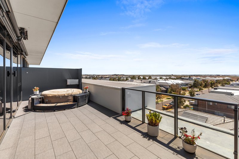 Photo - 403/33 Quay Boulevard, Werribee South VIC 3030 - Image 18