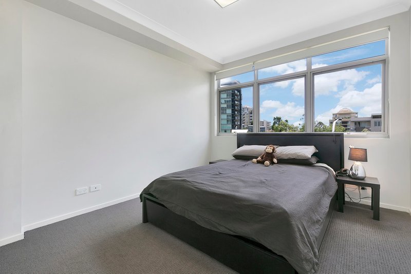 Photo - 403/37 Connor Street, Kangaroo Point QLD 4169 - Image 4