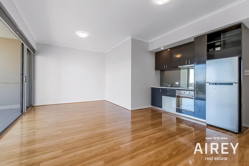 Photo - 40/35 Wellington Street, East Perth WA 6004 - Image 5