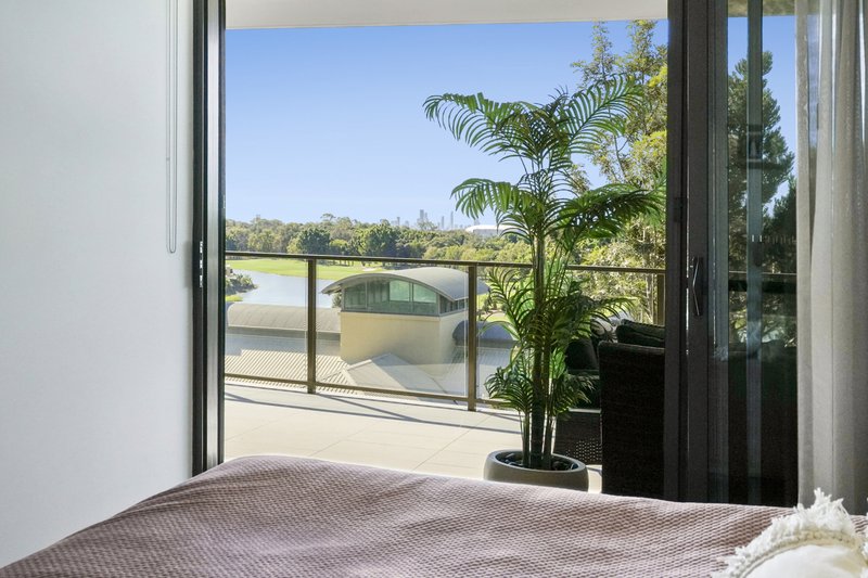 Photo - 403/601 Glades Drive, Robina QLD 4226 - Image 10
