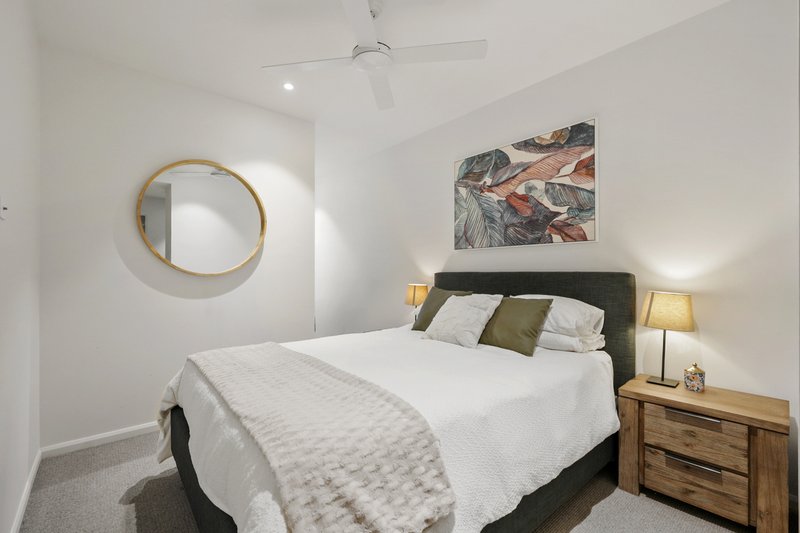 Photo - 403/601 Glades Drive, Robina QLD 4226 - Image 12