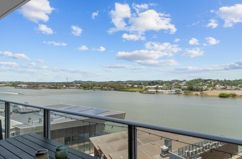 Photo - 4039/37C Harbour Road, Hamilton QLD 4007 - Image 11