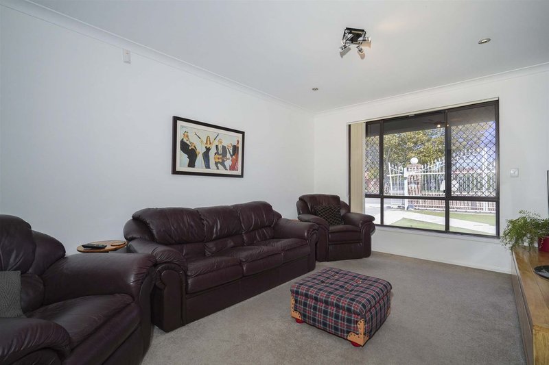 Photo - 404 Beechboro Road North, Morley WA 6062 - Image 5