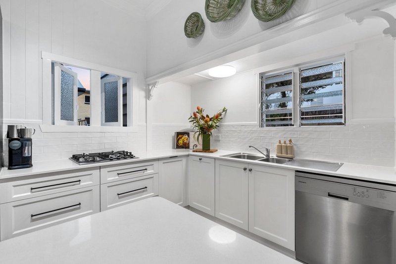 Photo - 404 Enoggera Road, Alderley QLD 4051 - Image 4