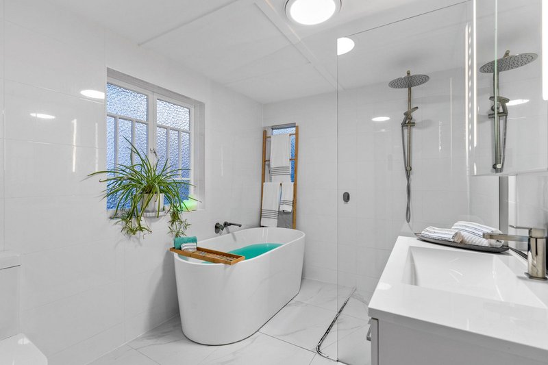 Photo - 404 Enoggera Road, Alderley QLD 4051 - Image 14