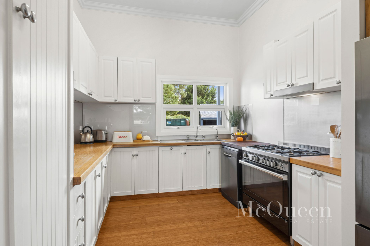 3-bedroom house at 404 JAMES LANE, Fern Hill VIC 3458, Hepburn, Victoria