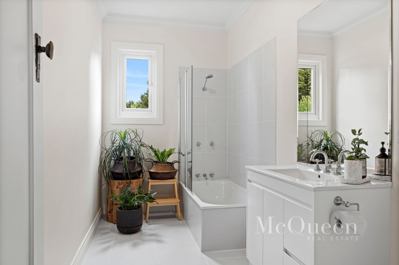 3-bedroom house at 404 JAMES LANE, Fern Hill VIC 3458, Hepburn, Victoria