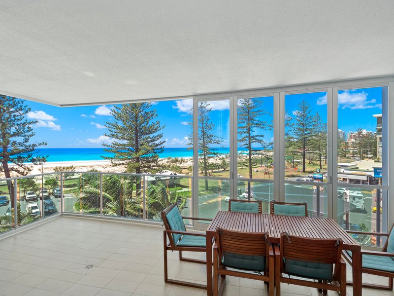 Photo - 404/1-3 Douglas Street, Coolangatta QLD 4225 - Image 12