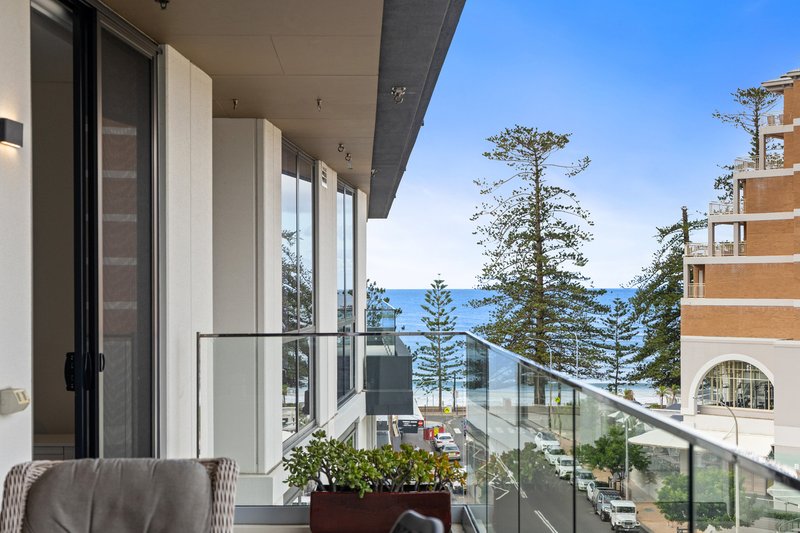 Photo - 404/15 Kurrawyba Avenue, Terrigal NSW 2260 - Image 3