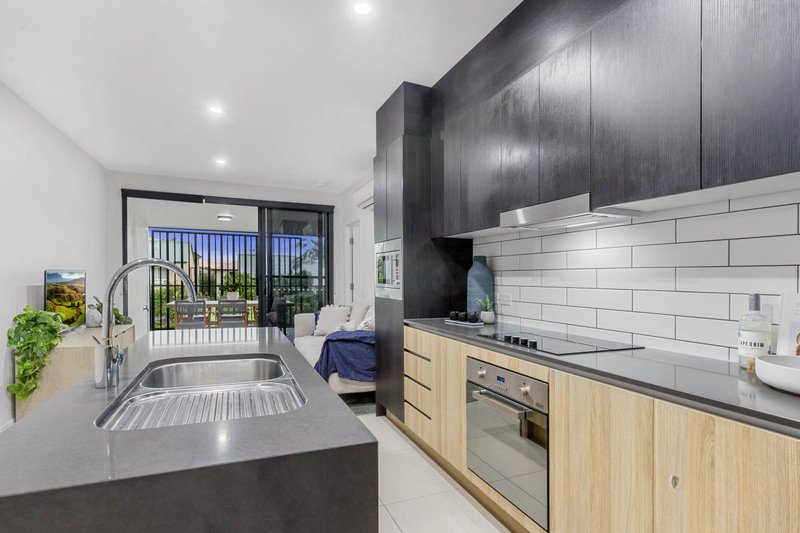 Photo - 404/17 View Street, Mount Gravatt East QLD 4122 - Image 3