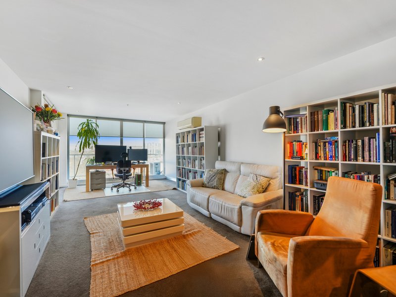 Photo - 404/250 Barkly Street, Footscray VIC 3011 - Image 1
