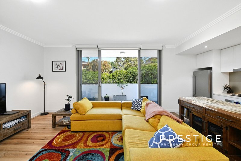 Photo - 404/27 Cook Street, Turrella NSW 2205 - Image 2