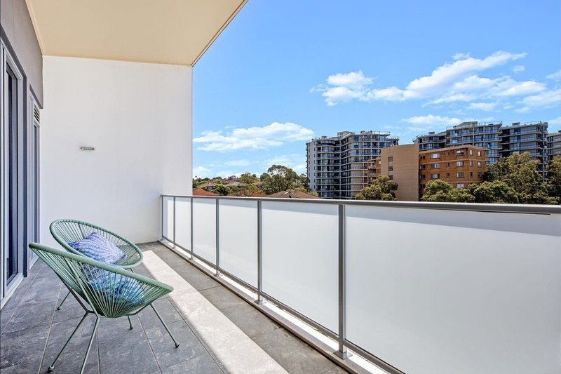 Photo - 404/28-30 Keats Avenue, Rockdale NSW 2216 - Image 4