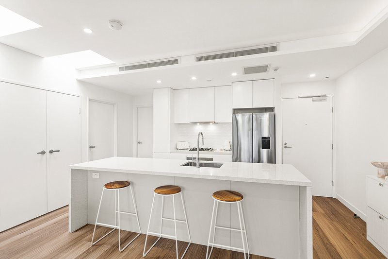 Photo - 404/284B Taren Point Road, Caringbah NSW 2229 - Image 2