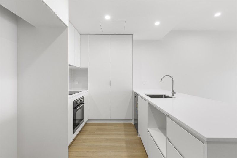 Photo - 404/3 Mcconaghy Street, Mitchelton QLD 4053 - Image 4