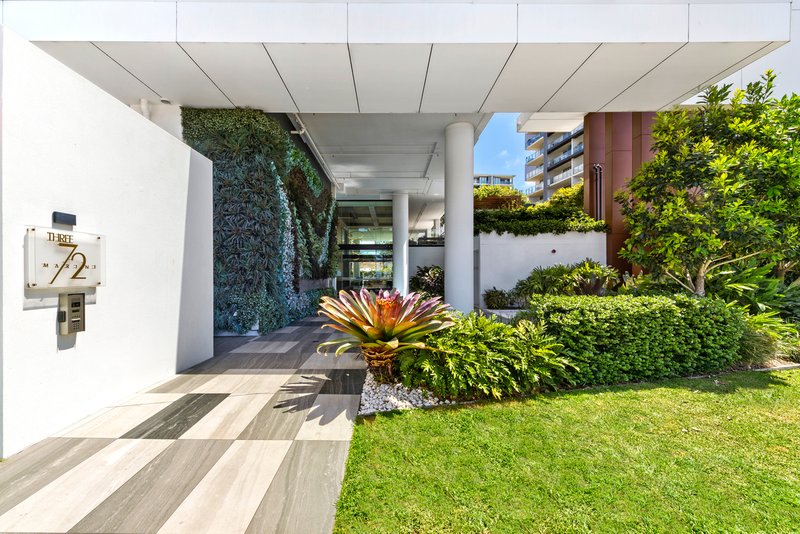 Photo - 404/372 Marine Parade, Labrador QLD 4215 - Image 13