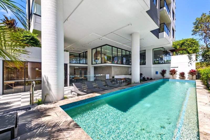 Photo - 404/372 Marine Parade, Labrador QLD 4215 - Image 17