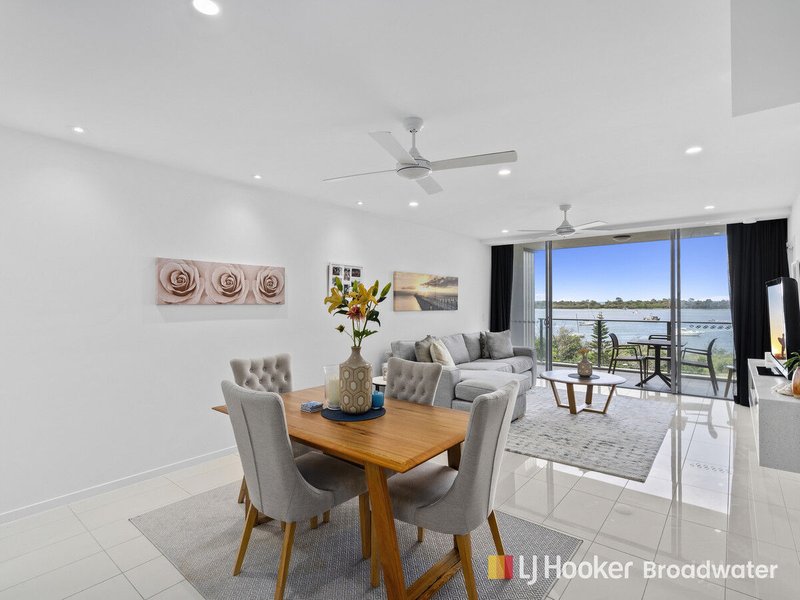 Photo - 404/388 Marine Parade, Labrador QLD 4215 - Image 10