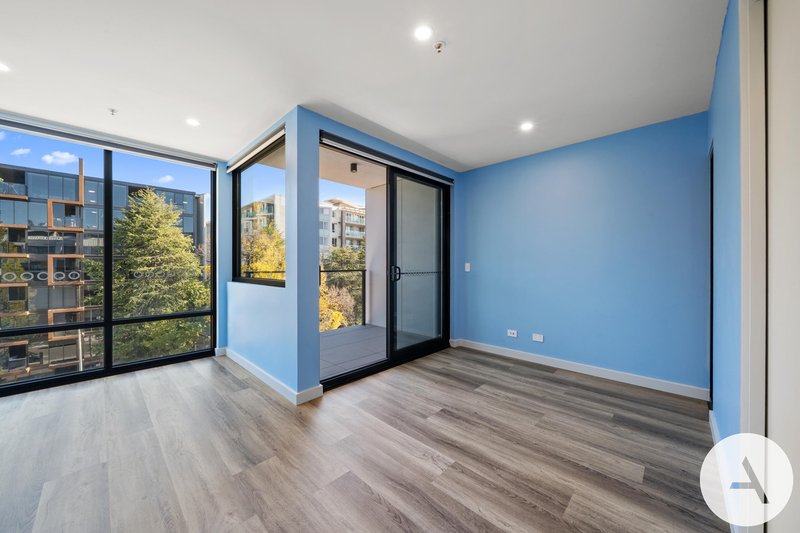 Photo - 404/42 Mort Street, Braddon ACT 2612 - Image 3