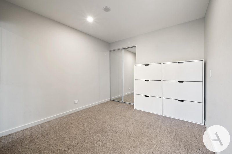 Photo - 404/42 Mort Street, Braddon ACT 2612 - Image 8