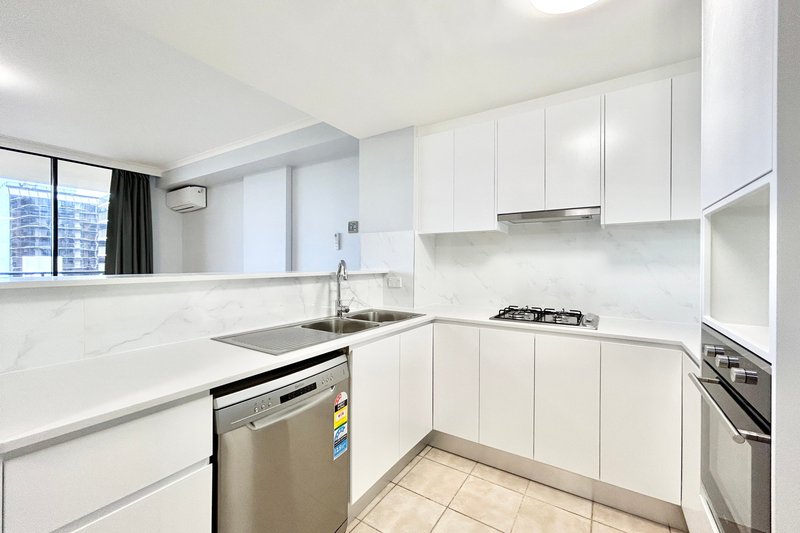 Photo - 404/7-9 Churchill Avenue, Strathfield NSW 2135 - Image 5