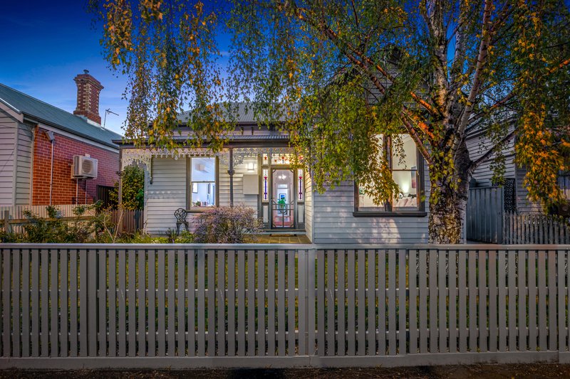 405 Drummond Street North, Lake Wendouree VIC 3350