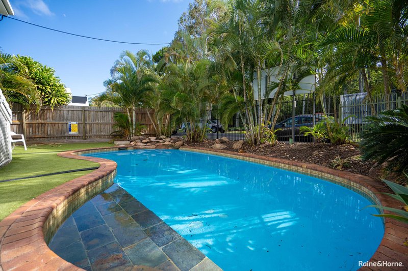 Photo - 405 Esplanade , Torquay QLD 4655 - Image 2