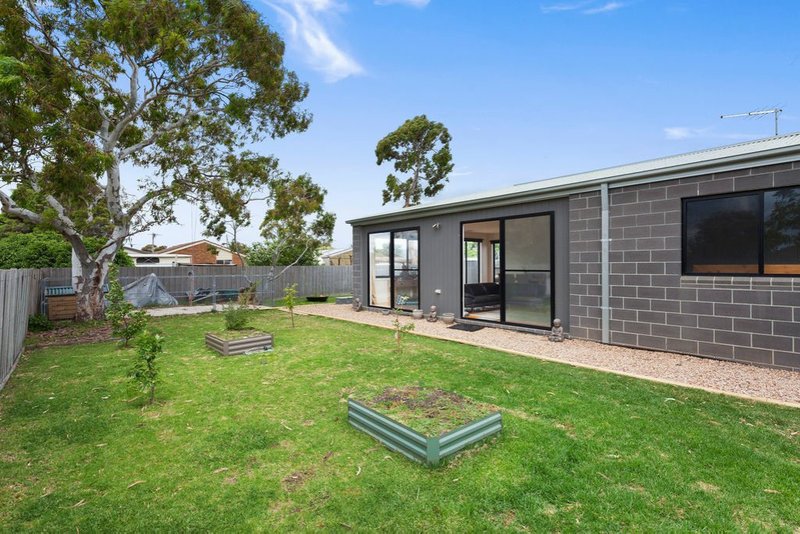 Photo - 405 Ibbotson Street, St Leonards VIC 3223 - Image 7