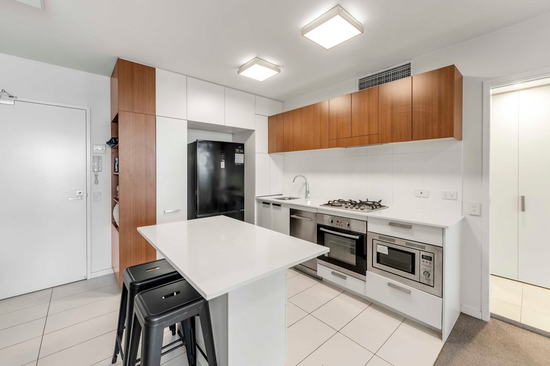 Photo - 405/1 Aspinall Street, Nundah QLD 4012 - Image 2