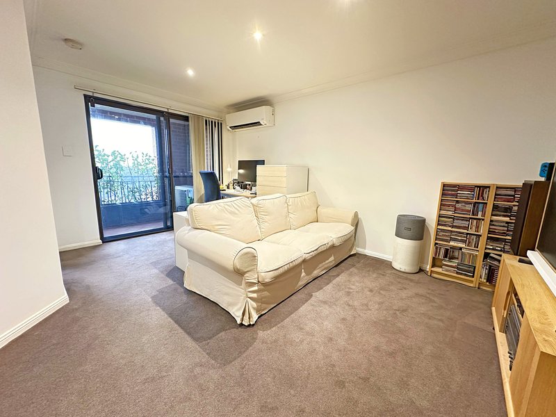 Photo - 405/1 Georgina Street, Newtown NSW 2042 - Image 5