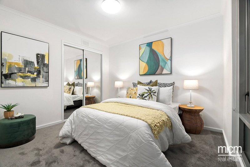 Photo - 405/118 Dudley Street, West Melbourne VIC 3003 - Image 6