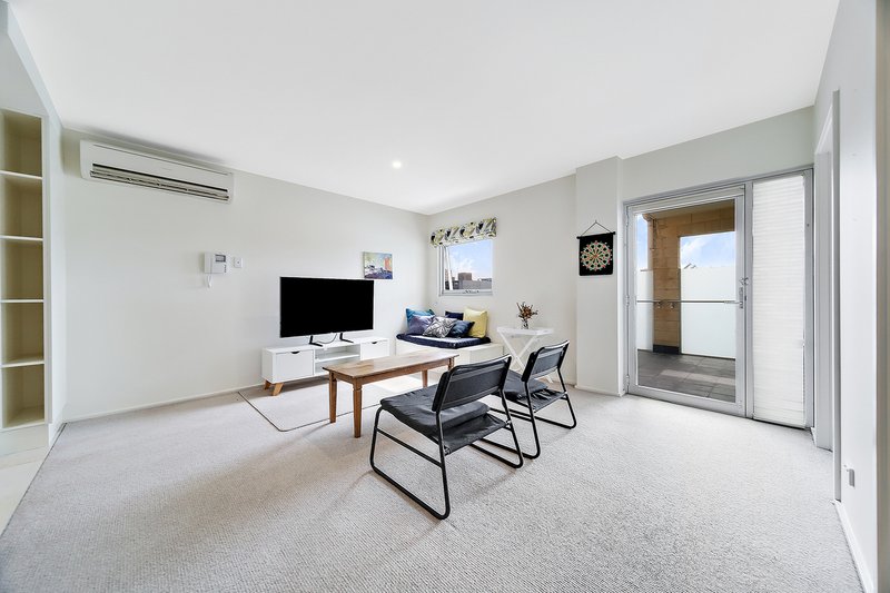 Photo - 405/129 Sturt Street, Adelaide SA 5000 - Image 4