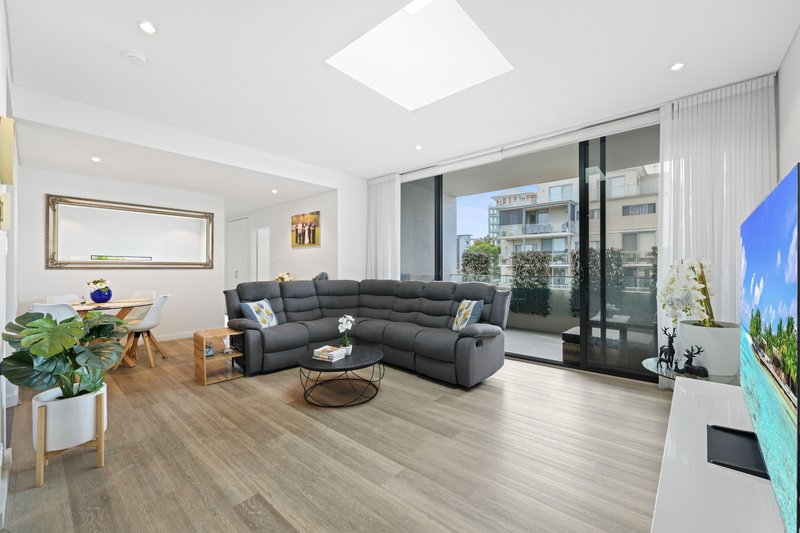 Photo - 405/2 Northcote Street, Mortlake NSW 2137 - Image 2