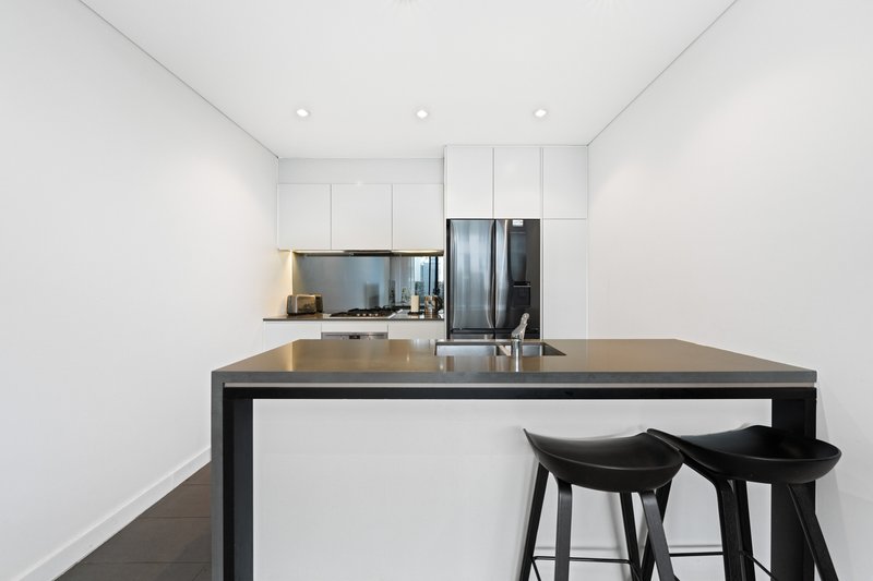 Photo - 405/2 Northcote Street, Mortlake NSW 2137 - Image 3