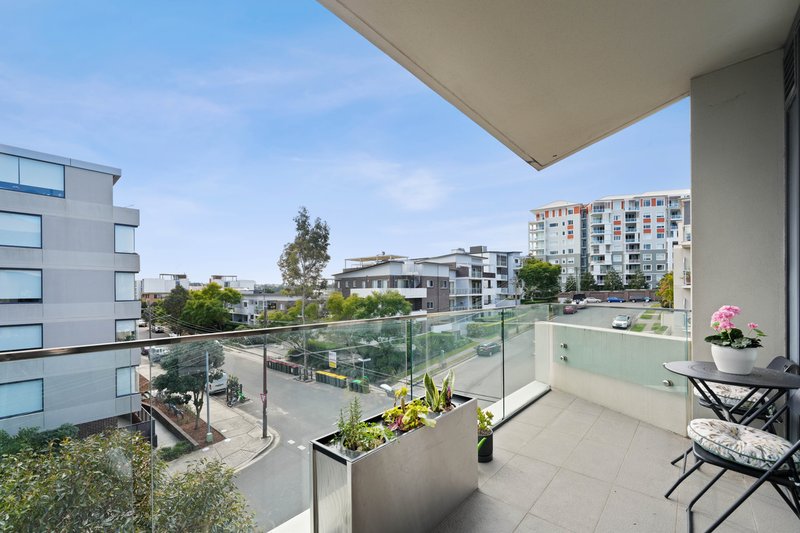 Photo - 405/2 Northcote Street, Mortlake NSW 2137 - Image 5