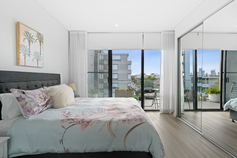 Photo - 405/2 Northcote Street, Mortlake NSW 2137 - Image 8