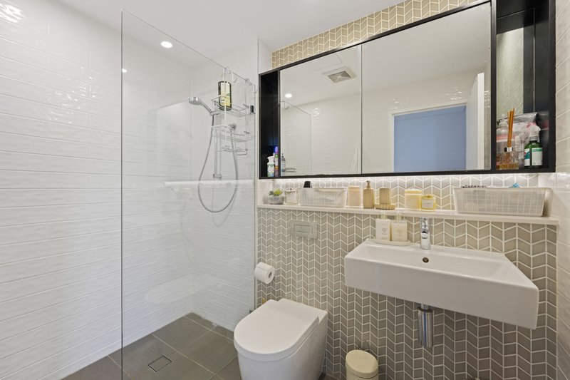 Photo - 405/2 Northcote Street, Mortlake NSW 2137 - Image 10