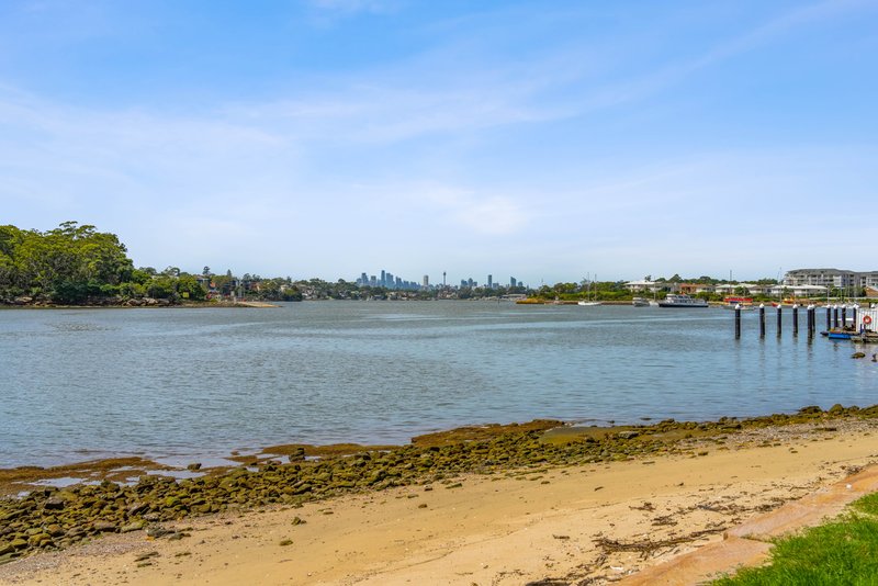 Photo - 405/2 Northcote Street, Mortlake NSW 2137 - Image 16