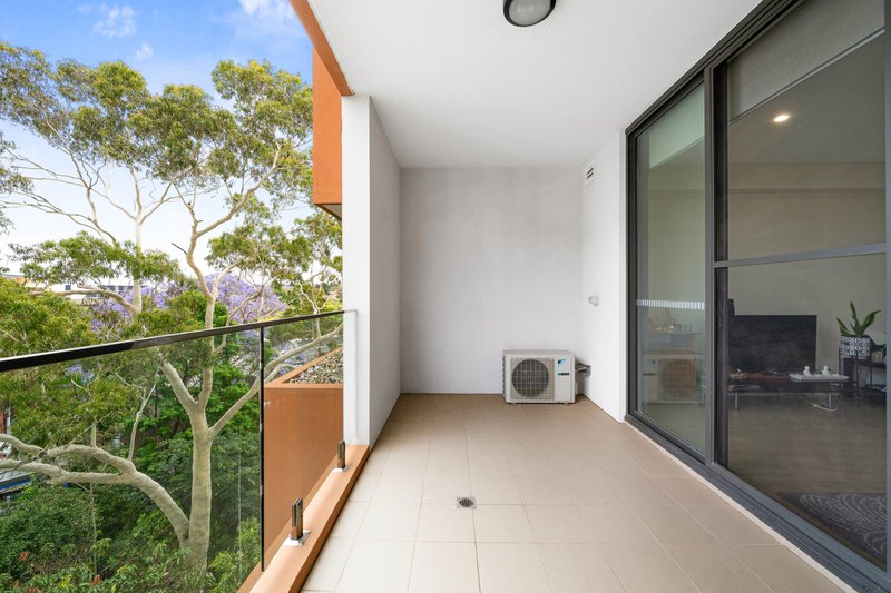 Photo - 405/2 Thomas Street, Ashfield NSW 2131 - Image 5