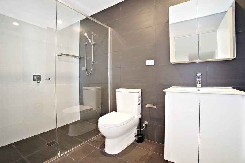 Photo - 405/6 Cross Street, Bankstown NSW 2200 - Image 5