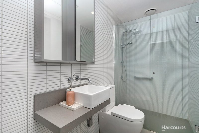 Photo - 405/65 Dudley Street, West Melbourne VIC 3003 - Image 4