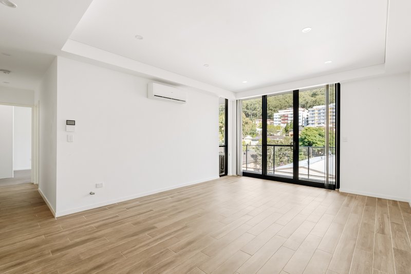 Photo - 405/7-9 Beane Street West , Gosford NSW 2250 - Image 3